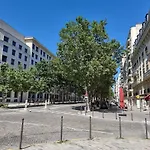 Eiffel Tower - Quiet, Charming Apartment - 2 Prs